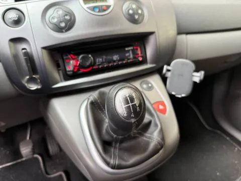 Renault Scenic 1.6 16v Confort Authentique - Immagine 17