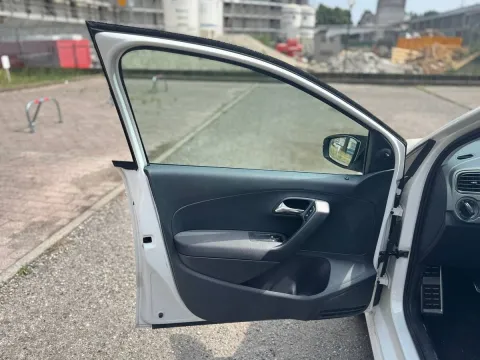 Volkswagen Polo 5p 1.6 tdi Comfortline - Immagine 7