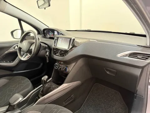 Peugeot 2008 1.6 bluehdi Active 100cv my16 - Immagine 13