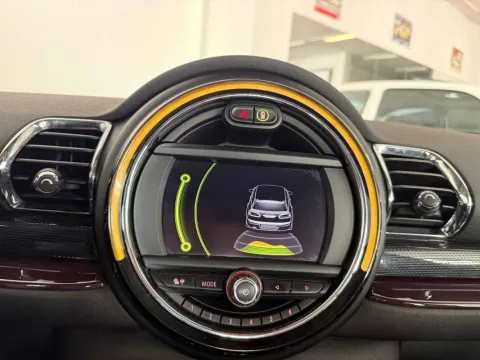 Mini Mini Clubman 1.5 One D Business - Immagine 25
