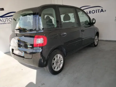 Fiat Multipla 1.6 16v natural power Dynamic - Immagine 4