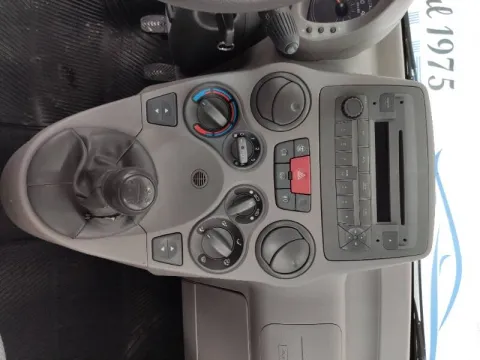 Fiat Panda 1.3 mjt 16v Climbing 4x4 - Immagine 11