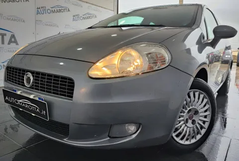 Fiat Grande Punto 3p 1.2 Dynamic 65cv - Immagine 2