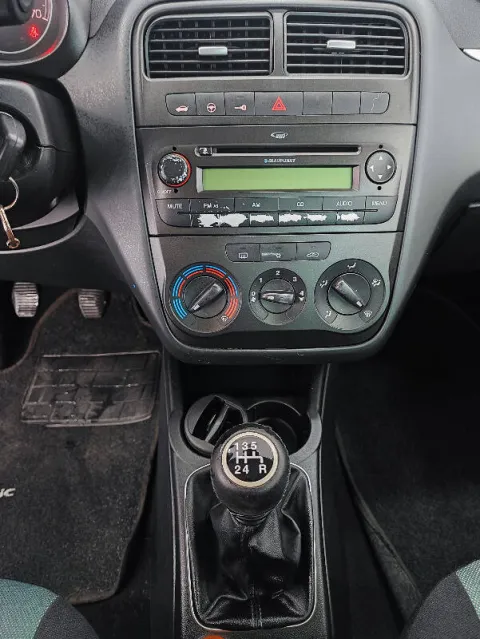 Fiat Grande Punto 3p 1.2 Dynamic 65cv - Immagine 10