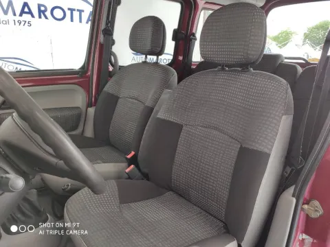 Renault Kangoo 1.9 dci Fairway 4x4 - Immagine 11