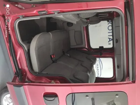 Renault Kangoo 1.9 dci Fairway 4x4 - Immagine 12