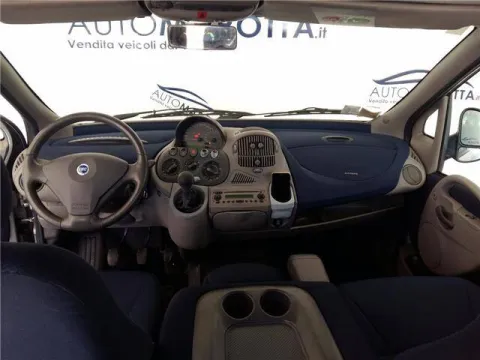 Fiat Multipla 1.6 16v natural power Dynamic - Immagine 8
