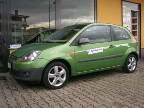 Ford Fiesta 3p 1.4 tdci Titanium - Immagine 1