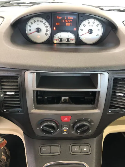 Lancia Musa 1.4 16v Oro - Immagine 10