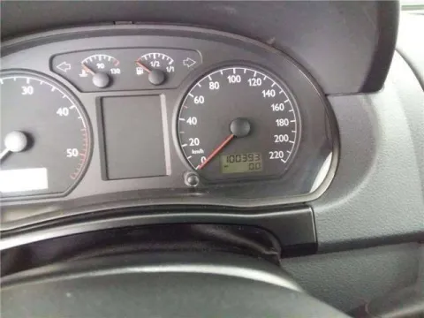 Volkswagen Polo 5p 1.4 tdi Trendline - Immagine 11