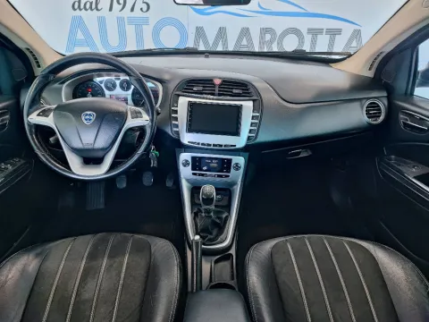 Lancia Delta 1.6 mjt Gold 120cv dpf - Immagine 9