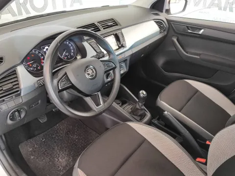 Skoda Fabia 1.4 tdi Executive 90cv - Immagine 9