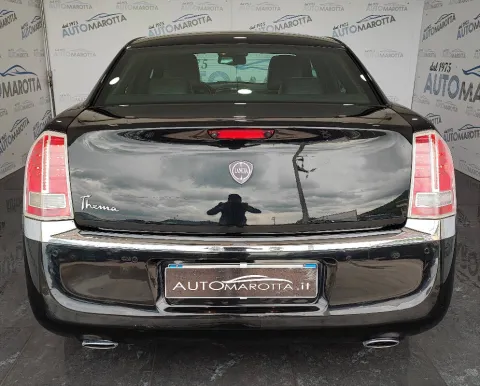 Lancia Thema 3.0 V6 mjt II Platinum 239cv auto - Immagine 6