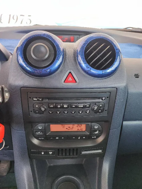 Peugeot 1007 1.4 hdi Trendy - Immagine 8