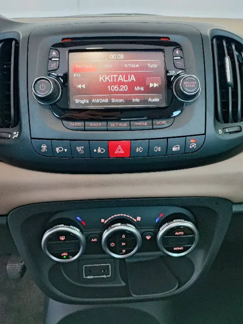 Fiat 500L 1.6 mjt Lounge 105cv - Immagine 14