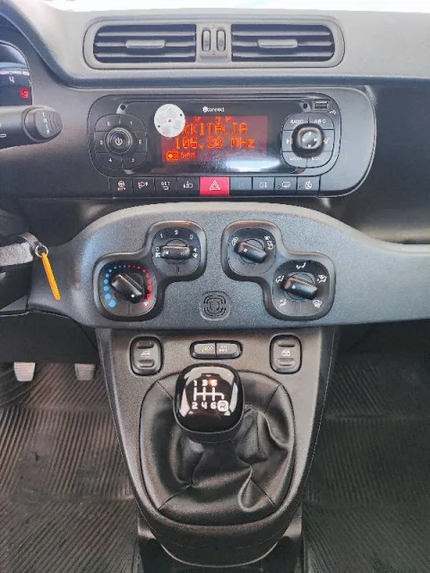 Fiat Panda 0.9 t.air t. 4x4 s&s 85cv my19 - Immagine 14