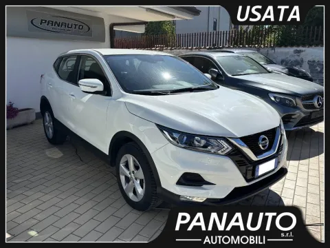 Nissan Qashqai 1.5 dci Business 115cv - Immagine 1
