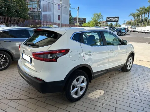 Nissan Qashqai 1.5 dci Business 115cv - Immagine 8