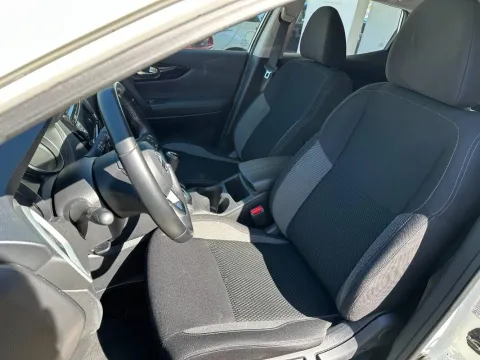 Nissan Qashqai 1.5 dci Business 115cv - Immagine 11