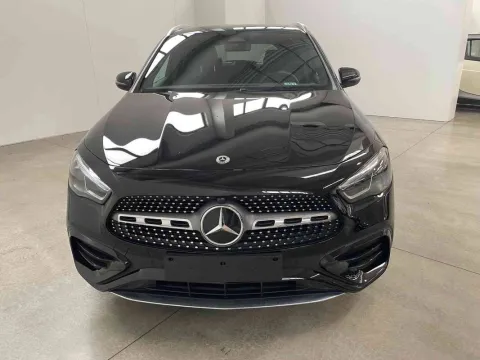 Mercedes GLA 200 d AMG Line Premium Plus auto - Immagine 2
