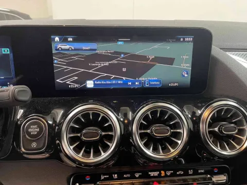 Mercedes GLA 200 d AMG Line Premium Plus auto - Immagine 10