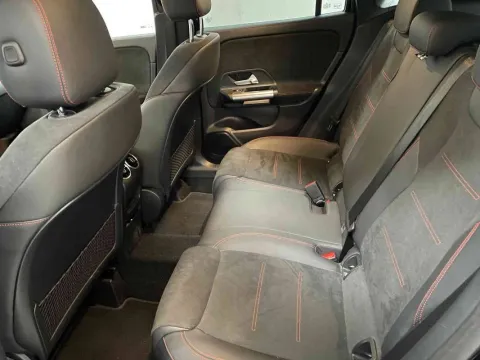 Mercedes GLA 200 d AMG Line Premium Plus auto - Immagine 14
