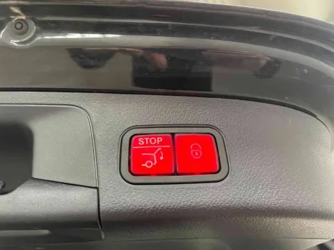 Mercedes GLA 200 d AMG Line Premium Plus auto - Immagine 16