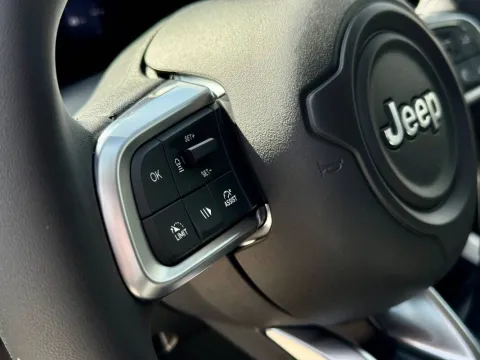 Jeep Avenger 1.2 turbo Summit fwd 100cv - Immagine 8