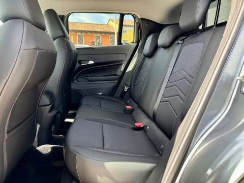 Jeep Avenger 1.2 turbo Summit fwd 100cv - Immagine 18