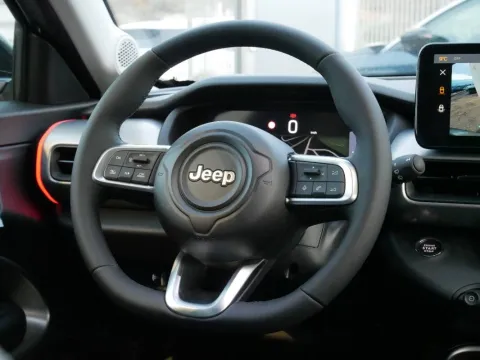 Jeep Avenger 1.2 turbo Summit fwd 100cv - Immagine 11