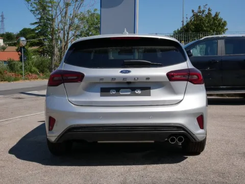 Ford Focus 1.0t ecoboost h ST-Line X 125cv - Immagine 5