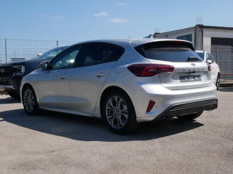 Ford Focus 1.0t ecoboost h ST-Line X 125cv - Immagine 6