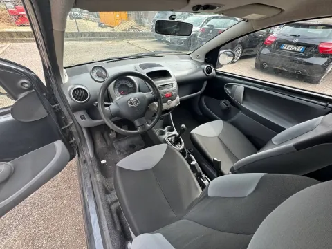 Toyota Aygo 3p 1.0 Sol m-mt - Immagine 12