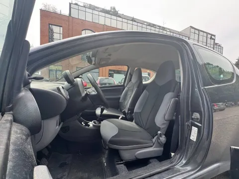 Toyota Aygo 3p 1.0 Sol m-mt - Immagine 13