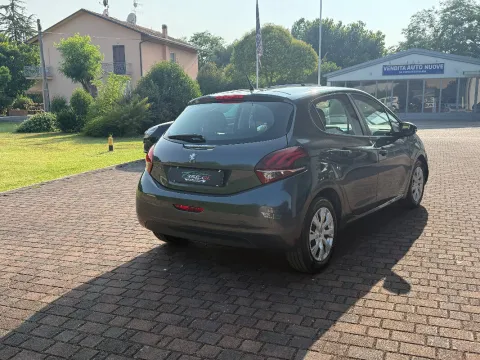 Peugeot 208 5p 1.4 hdi 8v Active - Immagine 8
