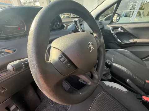 Peugeot 208 5p 1.4 hdi 8v Active - Immagine 24