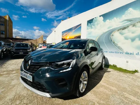 Renault Captur 1.6 E-Tech full hybrid Evolution 145cv auto - Immagine 2