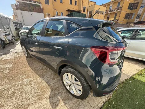 Renault Captur 1.6 E-Tech full hybrid Evolution 145cv auto - Immagine 9