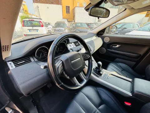 Land Rover Range Rover Evoque 5p 2.2 td4 Pure 150cv - Immagine 13