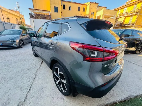Nissan Qashqai 1.6 dci Tekna+ 2wd 130cv xtronic - Immagine 8
