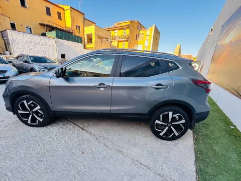 Nissan Qashqai 1.6 dci Tekna+ 2wd 130cv xtronic - Immagine 9