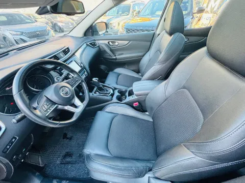 Nissan Qashqai 1.6 dci Tekna+ 2wd 130cv xtronic - Immagine 11