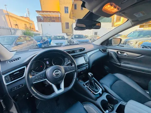Nissan Qashqai 1.6 dci Tekna+ 2wd 130cv xtronic - Immagine 15