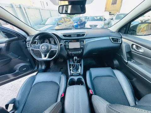Nissan Qashqai 1.6 dci Tekna+ 2wd 130cv xtronic - Immagine 21