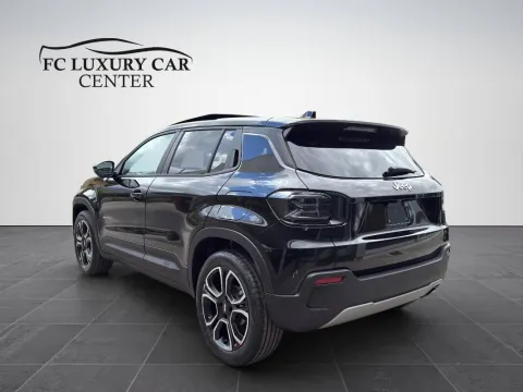 Jeep Avenger 1.2 turbo e-hybrid mhev Summit fwd 110cv edct6 - Immagine 4