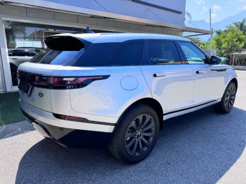 Land Rover Range Rover Velar 2.0d i4 mhev R-Dynamic HSE 4wd 204cv auto - Immagine 5