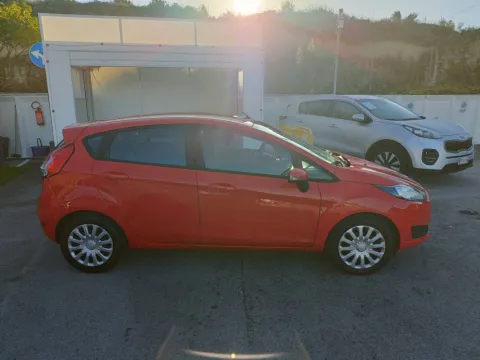 Ford Fiesta 5p 1.5 tdci Business 75cv E6 - Immagine 4