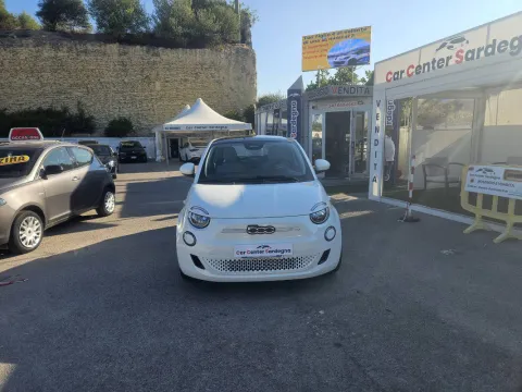 Fiat 500e 42 kWh La Prima - Immagine 2