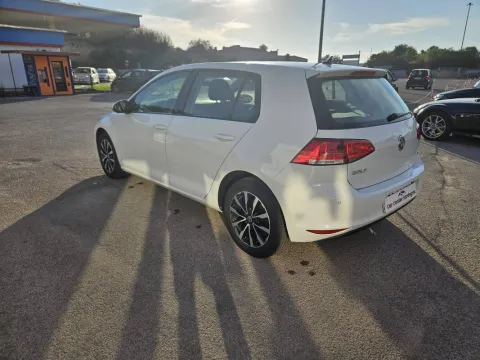 Volkswagen Golf 5p 1.6 tdi Trendline 90cv - Immagine 7