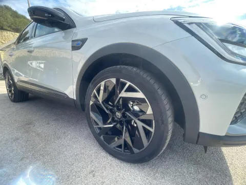 Renault Arkana 1.6 E-Tech full hybrid Esprit Alpine 145cv - Immagine 18